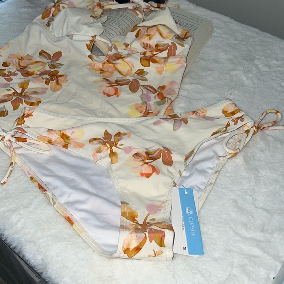 NWT CUPSHE ADELINE FLORAL PLUNG HALTER SCALLOPED LOW WAISTED Bikini Set SIZE:M - Picture 7 of 11
